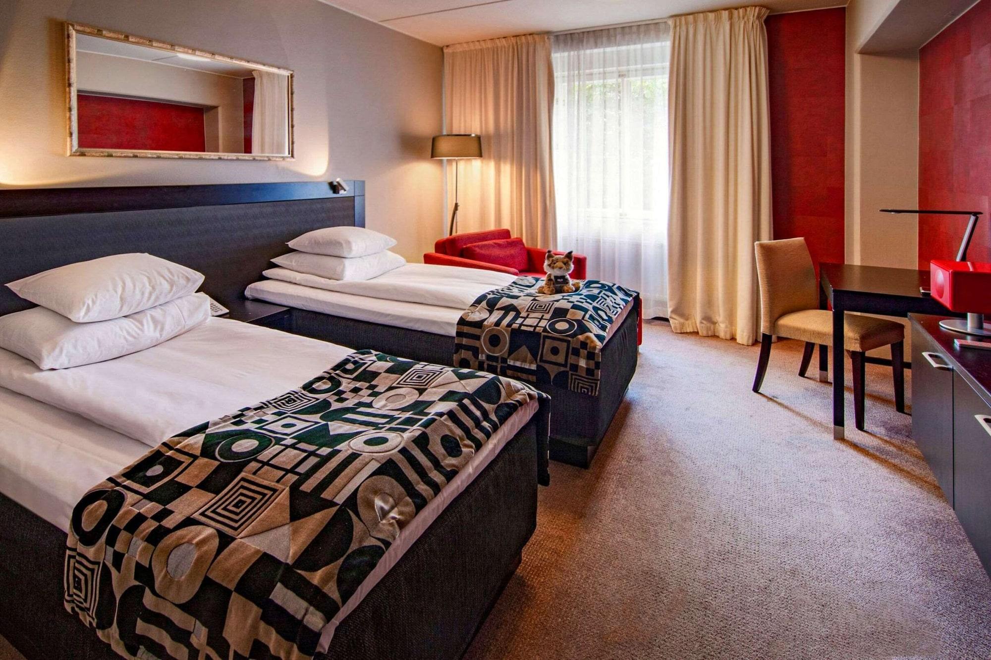 Home Hotel Jugend Гельсінкі Екстер'єр фото